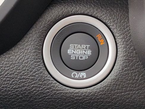 New 2026 RAM 1500 Express AWD/4WD image 29