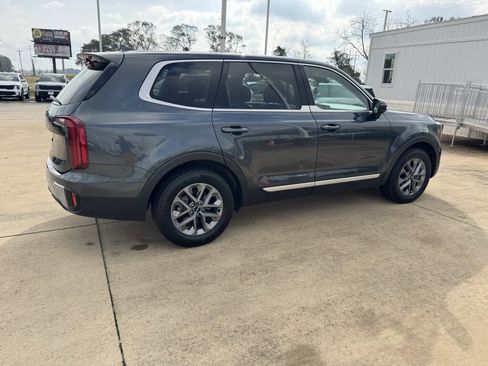Used 2024 Kia Telluride LX image 15