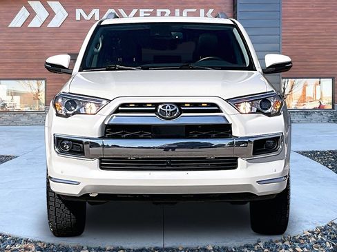 Used 2023 Toyota 4Runner Limited AWD/4WD image 2