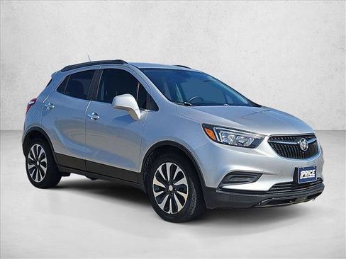 Used 2021 Buick Encore Preferred FWD image 3