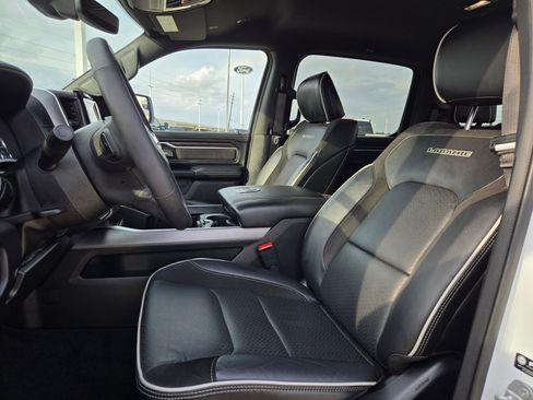 Used 2025 RAM 1500 Laramie w/ Sport Appearance Package image 16