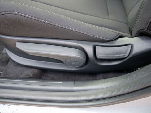 New 2025 Hyundai Elantra SEL image 17