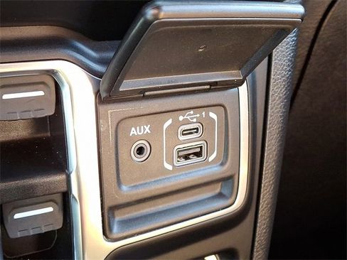 Used 2022 Jeep Wrangler Unlimited Sahara w/ LED Lighting Group image 24