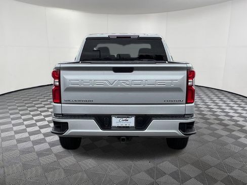 Used 2020 Chevrolet Silverado 1500 Custom w/ Custom 2.7L Value Package image 5