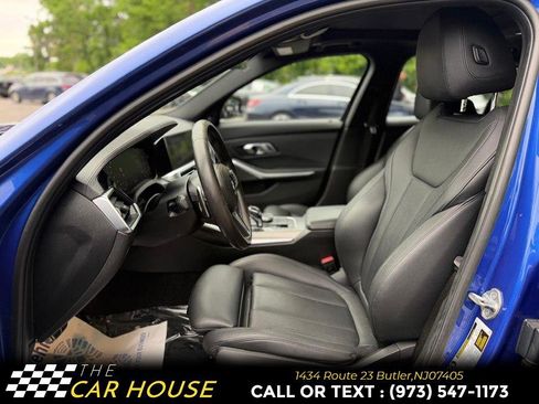 Used 2019 BMW 330i xDrive Sedan w/ M Sport Package AWD/4WD image 14