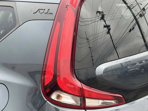 Used 2020 Kia Soul S image 10