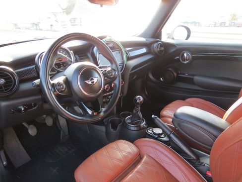 Used 2016 MINI Cooper S image 23