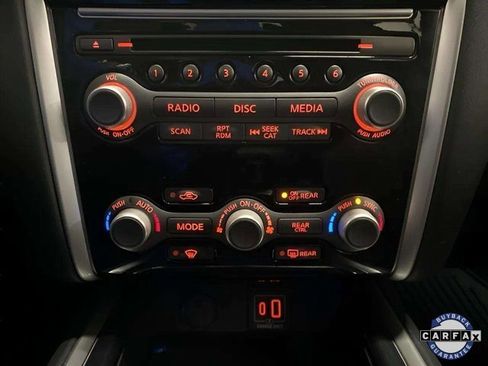 Used 2019 Nissan Pathfinder SV image 54