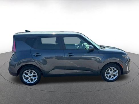 Used 2025 Kia Soul LX w/ LX Technology Package image 16
