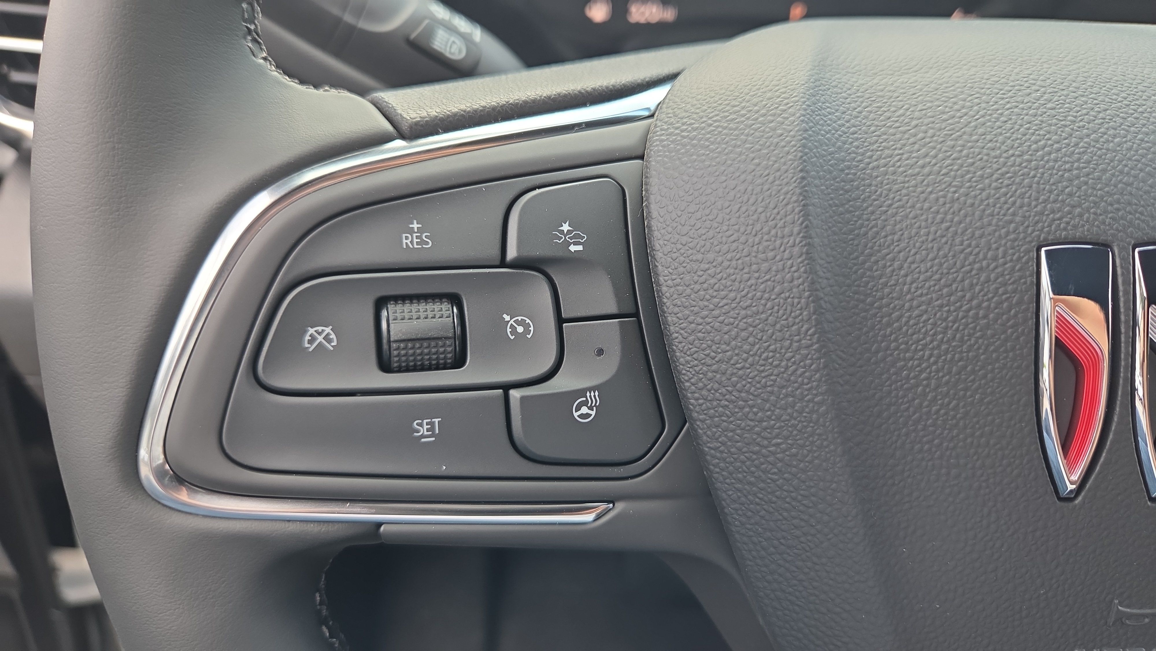 New 2026 Buick Envista Sport Touring w/ Convenience I Package FWD image 27