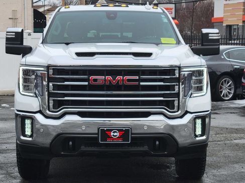 Used 2022 GMC Sierra 2500 SLT w/ SLT Convenience Package image 3