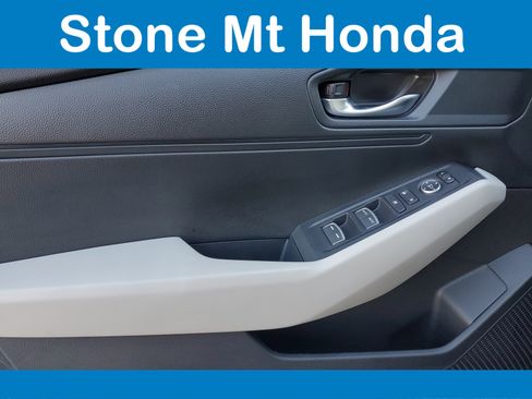 Used 2025 Honda Accord LX image 17