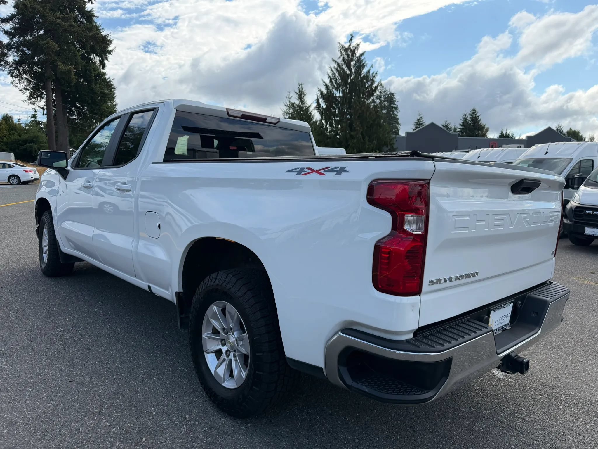 Used 2020 Chevrolet Silverado 1500 LT w/ Bed Protection Package AWD/4WD image 7