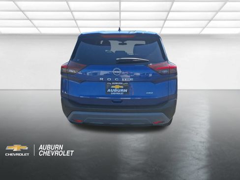 Used 2023 Nissan Rogue S AWD/4WD image 4