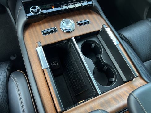 Certified 2025 Lincoln Navigator L Black Label image 23