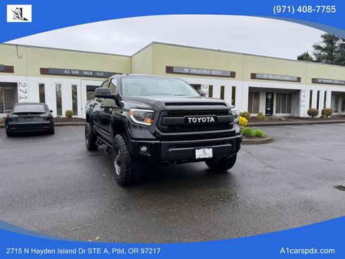 Used 2014 Toyota Tundra Limited w/ Limited Premium Package AWD/4WD image 2