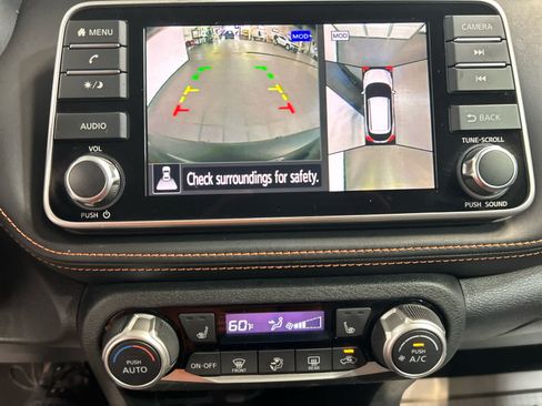 Used 2020 Nissan Kicks SR w/ SR Premium Package FWD image 5