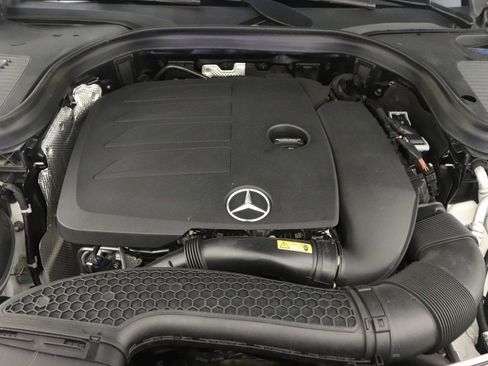 Certified 2022 Mercedes-Benz GLC 300 image 26