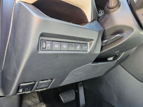 Used 2021 Toyota RAV4 XLE w/ Convenience Package AWD/4WD image 21