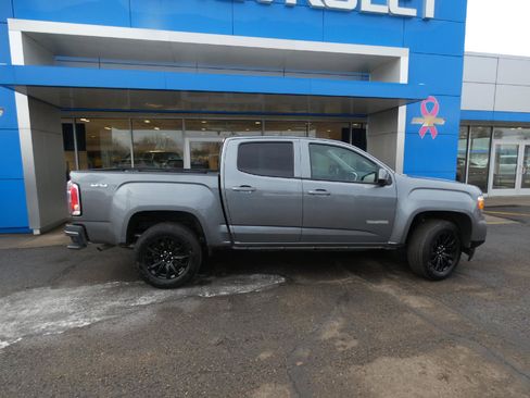 Used 2022 GMC Canyon Elevation w/ Elevation Premium Package image 2