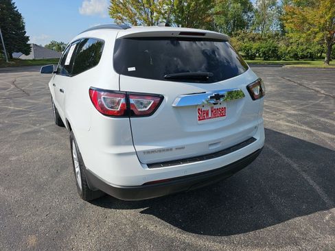 Used 2017 Chevrolet Traverse LT w/ Style and Technology Package AWD/4WD image 3