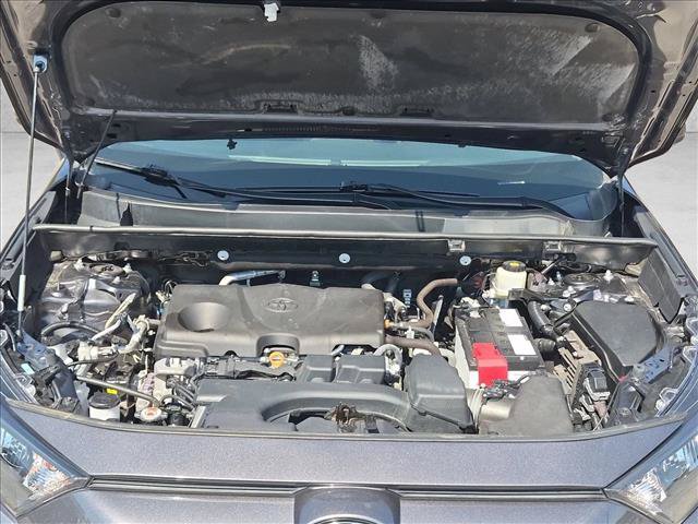 Used 2022 Toyota RAV4 LE AWD/4WD image 21