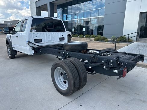 Used 2024 Ford F550 4x4 SuperCab Super Duty image 7