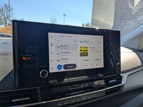 Used 2025 Toyota Sienna LE image 17