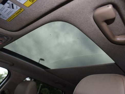 Used 2020 Hyundai Santa Fe Limited FWD image 7