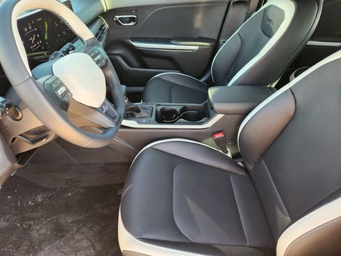 New 2026 Kia K4 GT-Line image 9