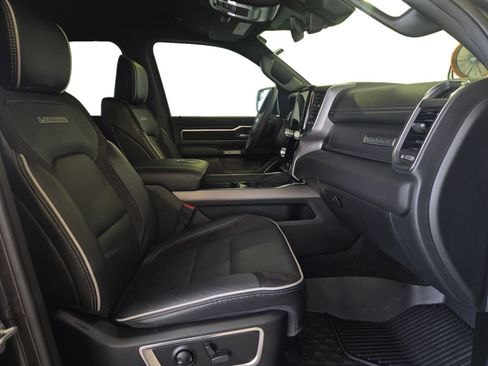 Used 2025 RAM 1500 Laramie w/ Sport Appearance Package AWD/4WD image 24
