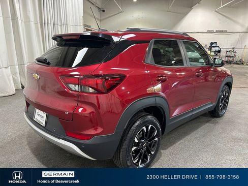 Used 2021 Chevrolet TrailBlazer LT w/ Convenience Package FWD image 8
