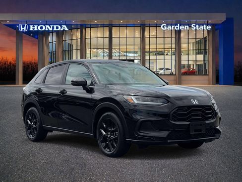 Certified 2025 Honda HR-V Sport image 2
