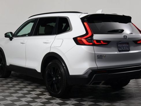 Used 2024 Honda CR-V Sport Touring image 6