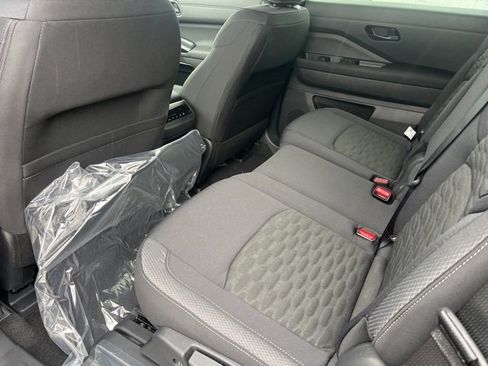 New 2025 Nissan Pathfinder SV image 29