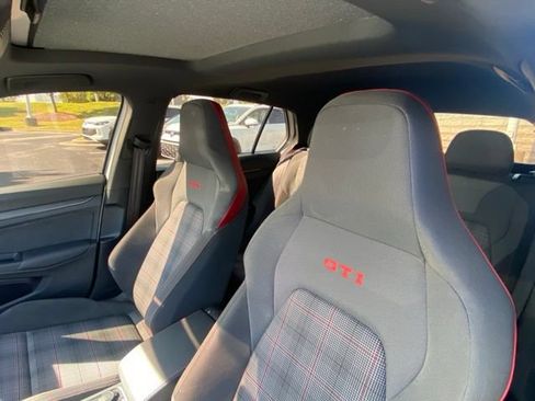 Certified 2023 Volkswagen GTI SE w/ Black Wheel Package FWD image 15