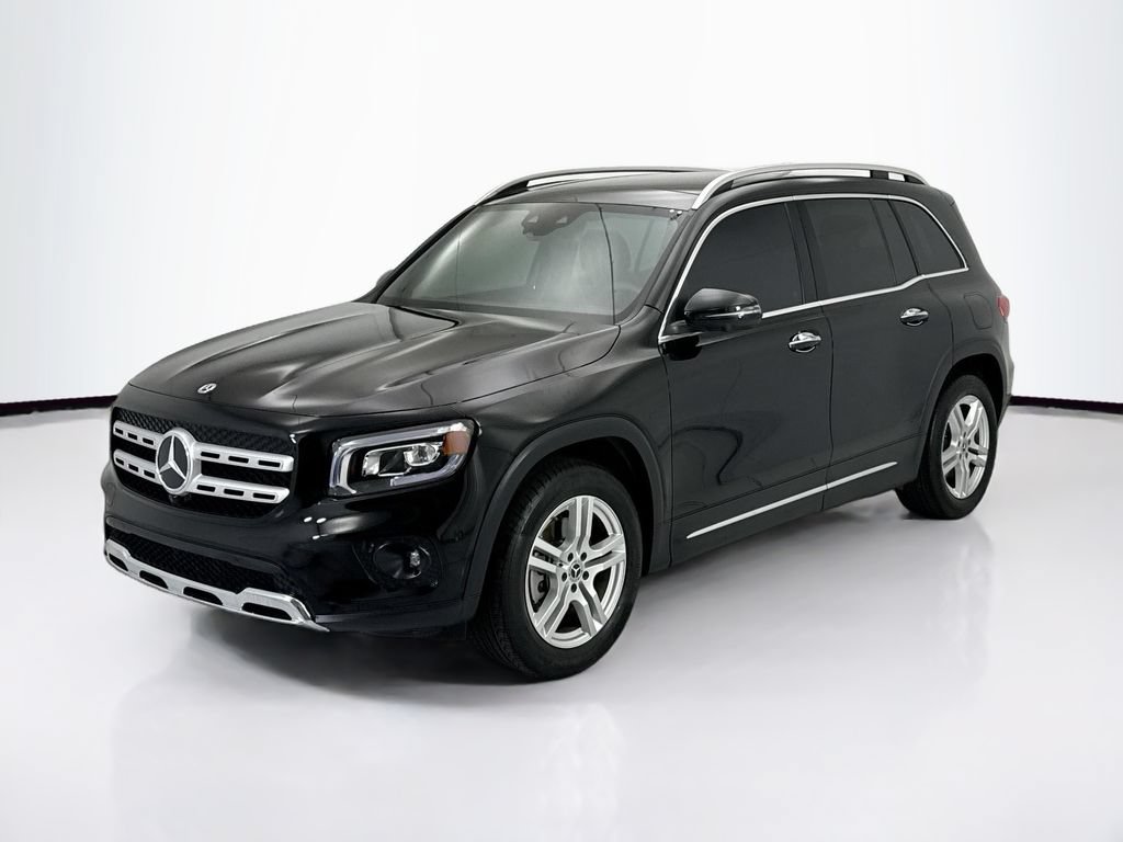 Used 2023 Mercedes-Benz GLB 250 image 1