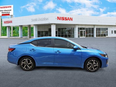 Certified 2025 Nissan Sentra SV w/ All-Weather Package FWD image 5