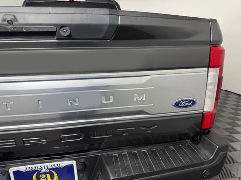 Used 2018 Ford F350 Platinum w/ Platinum Ultimate Package AWD/4WD image 12