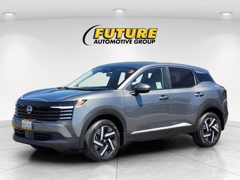 Certified 2025 Nissan Kicks SV FWD image 5