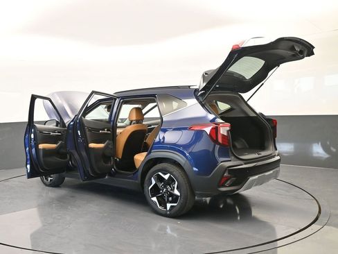 Used 2024 Kia Seltos EX image 74