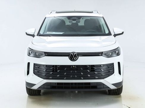 New 2026 Volkswagen Tiguan SE image 16