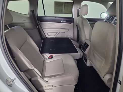 Used 2021 Volkswagen Atlas SE w/ Panoramic Sunroof Package FWD image 31