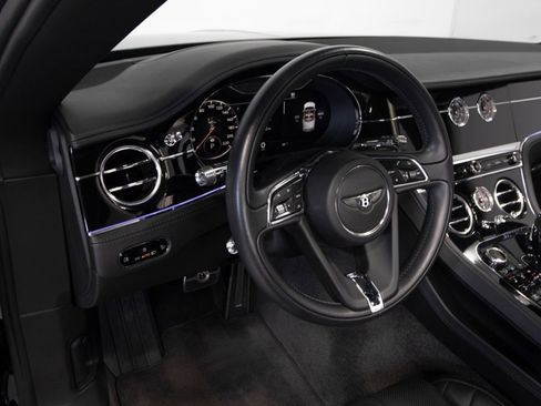 Used 2020 Bentley Continental GT V8 image 23