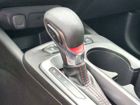 Used 2024 Chevrolet Trax RS FWD image 23