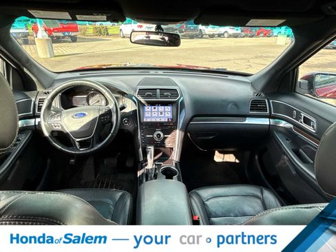 Used 2017 Ford Explorer Limited image 10