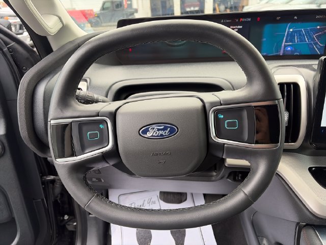 Used 2025 Ford Expedition Max Active AWD/4WD image 22