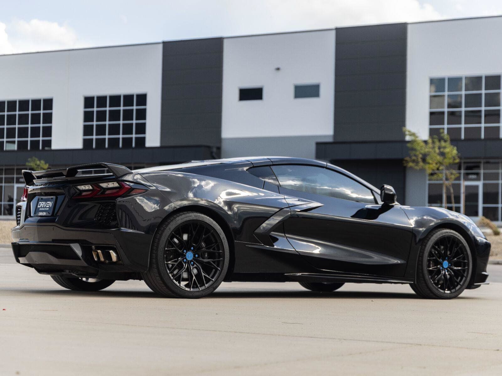 Used 2020 Chevrolet Corvette Stingray Premium Cpe w/ 3LT Preferred Equipment Group RWD image 19
