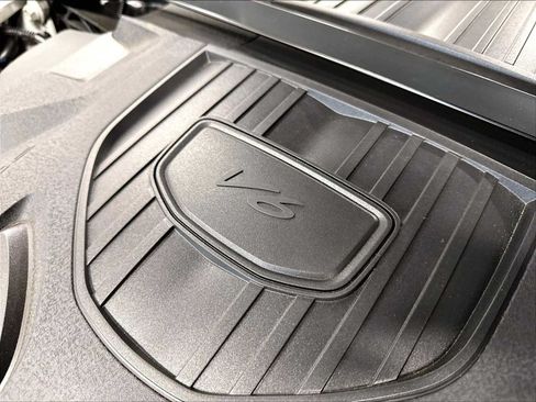Used 2025 Porsche Panamera 4 AWD/4WD image 36