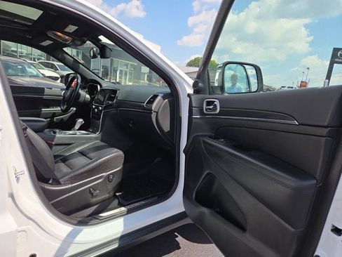 Used 2021 Jeep Grand Cherokee Limited w/ Luxury Group II AWD/4WD image 14